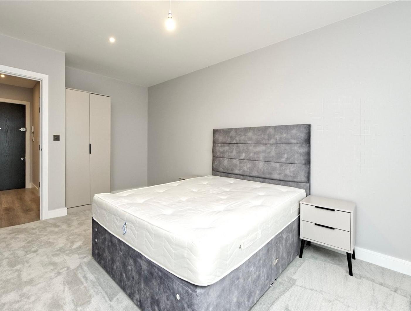 Female Only Ensuite Quarto em Acomodações Particulares